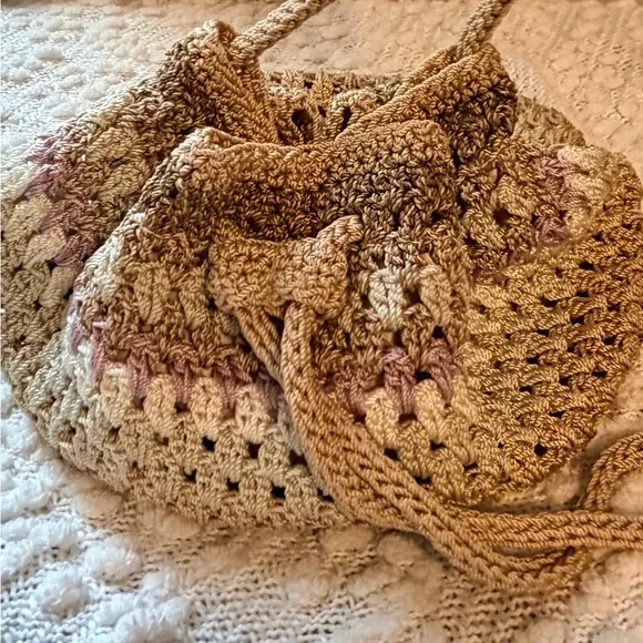 THE SAK Crochet Drawstring Crossbody Bag - Picture 10 of 11